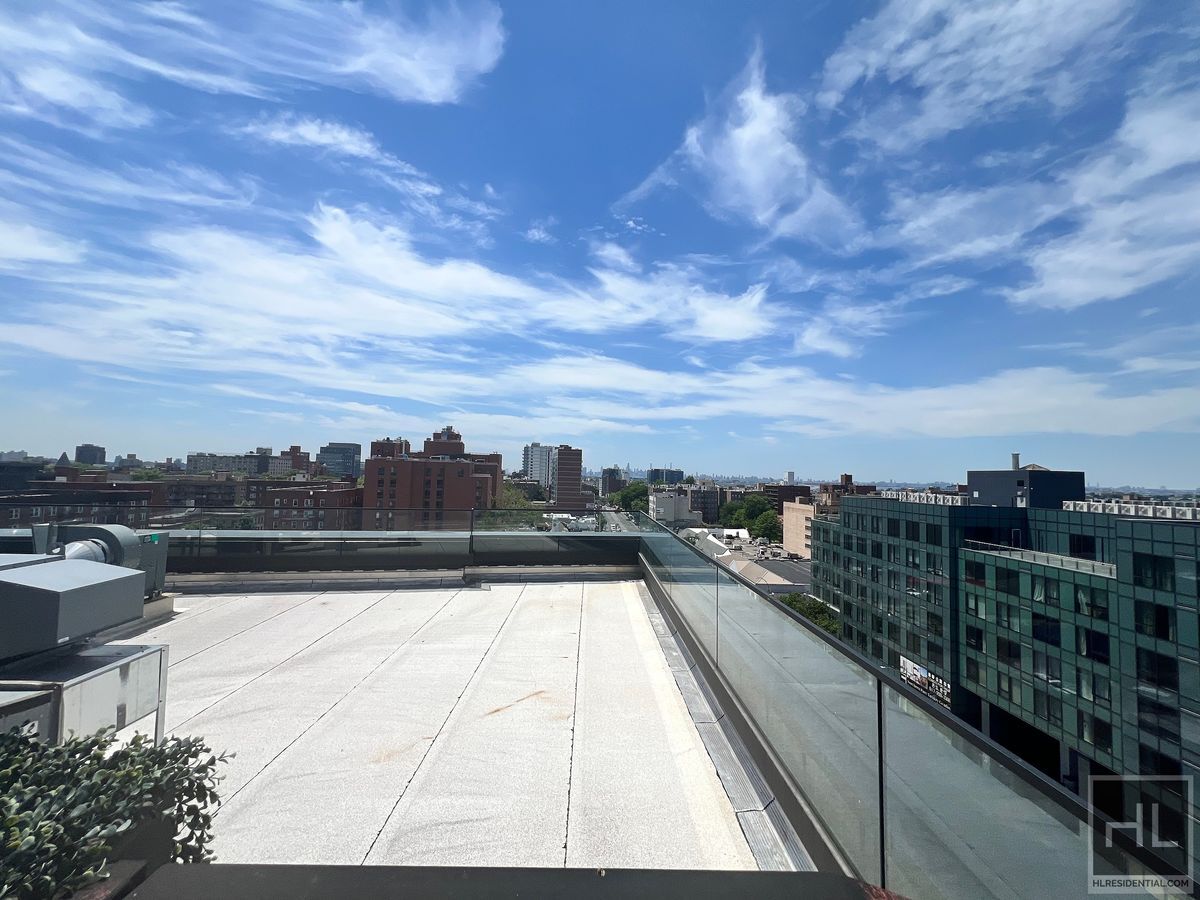 Building Photo - NORTHERN BOULEVARD