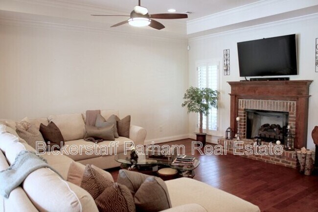 Building Photo - 7165 Bridgemill Dr