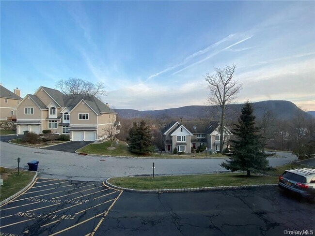 Building Photo - 90 Corbin Hill Rd