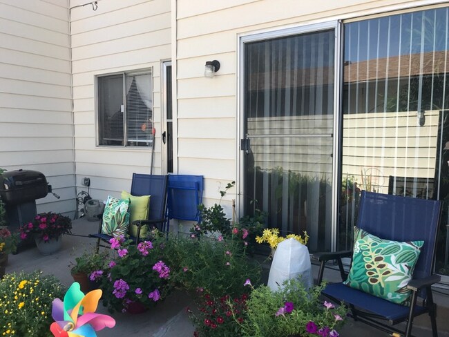 Building Photo - Charming 3BR/2BA Condo near Cherry Creek R...