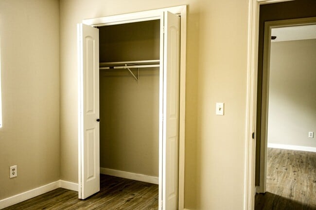 Building Photo - 3 bed 2.5 bath in East Brainerd