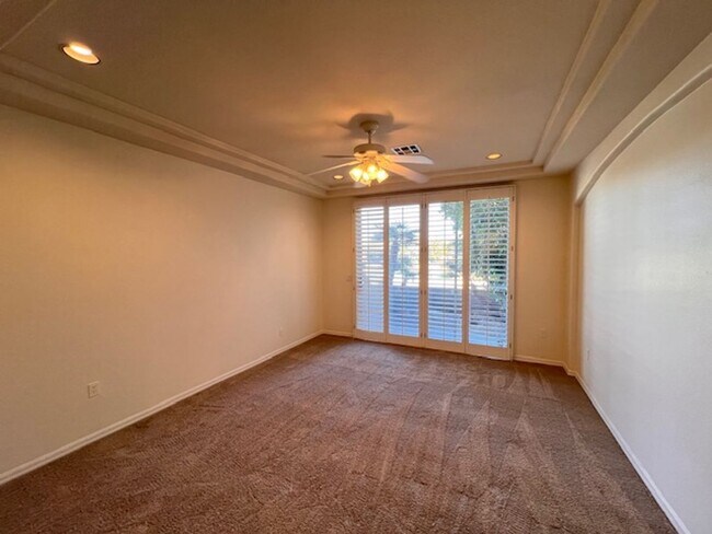 Building Photo - Condo on TPC Summerlin golf course! $2250/...