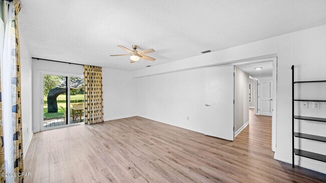 Building Photo - 134 Marlin Cir