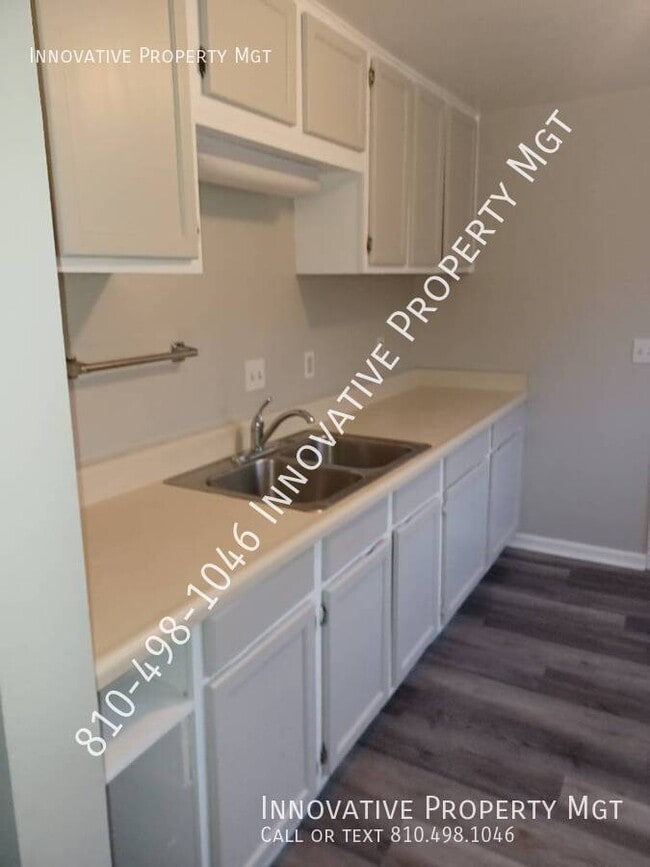 Building Photo - 2532 Lavelle Rd