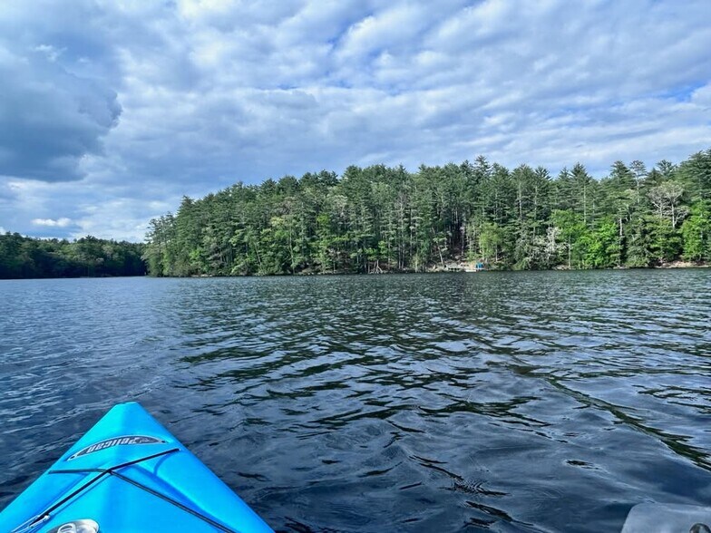 Building Photo - 302 Lake Ave