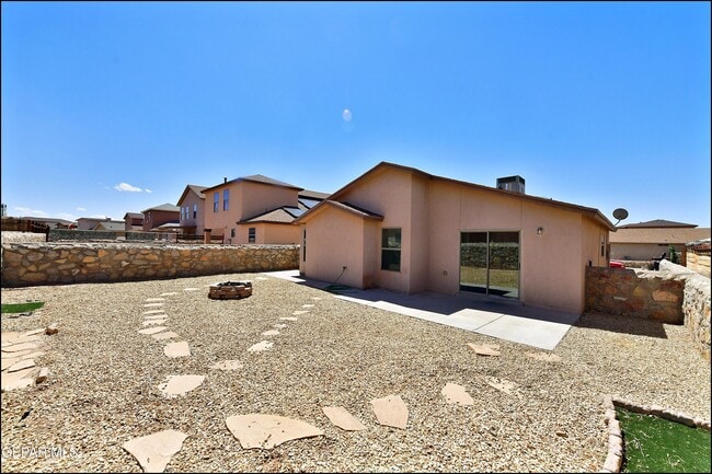 Building Photo - 11613 Ochre Bluff Ln