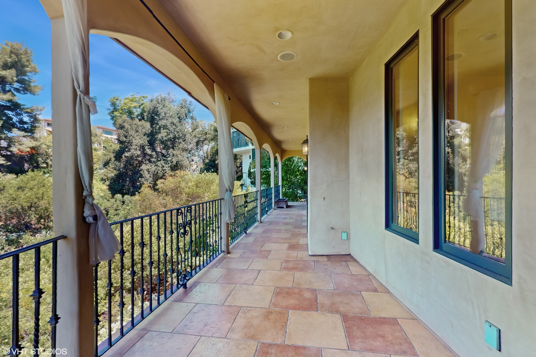 Building Photo - 3311 Deronda Dr