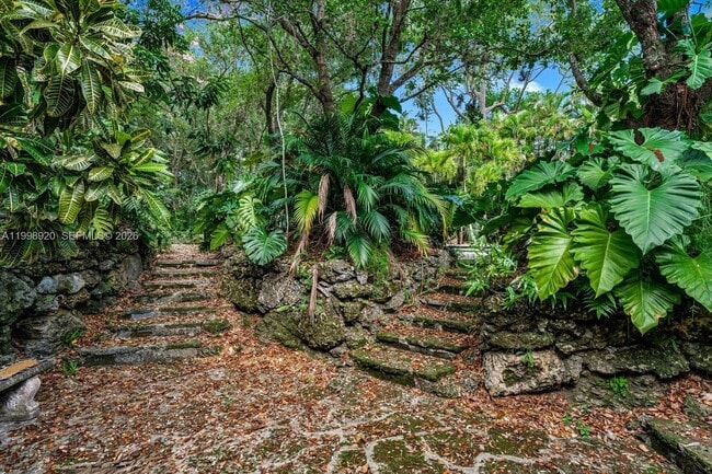 Building Photo - 186 Edgewater Dr