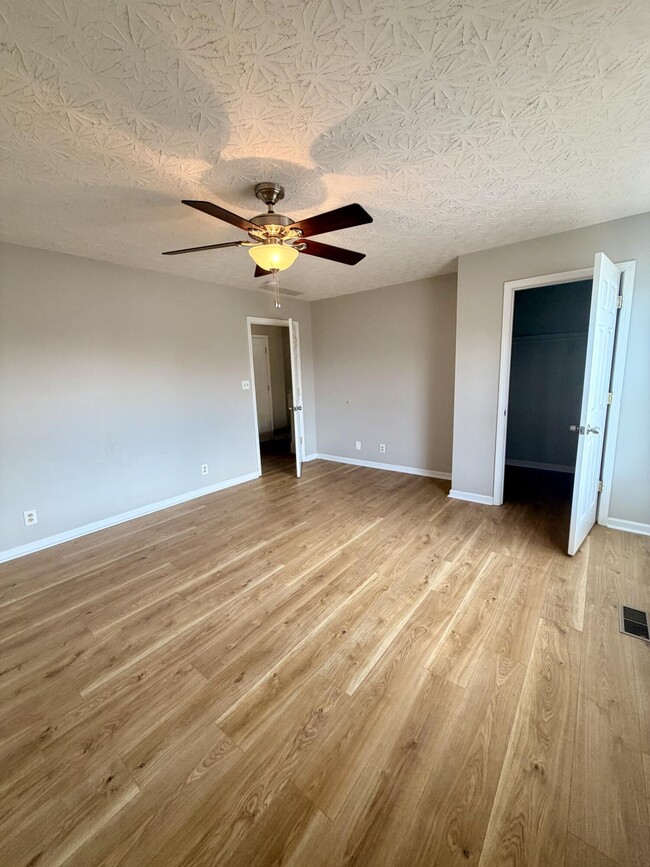 Building Photo - 523 Tecumseh Trail