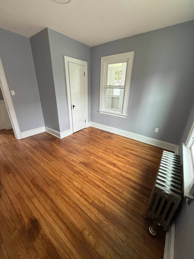 Building Photo - 47 May St