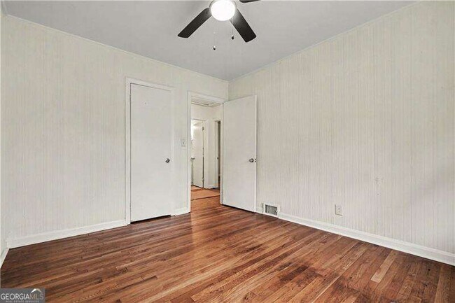 Building Photo - 2939 Belvedere Ln