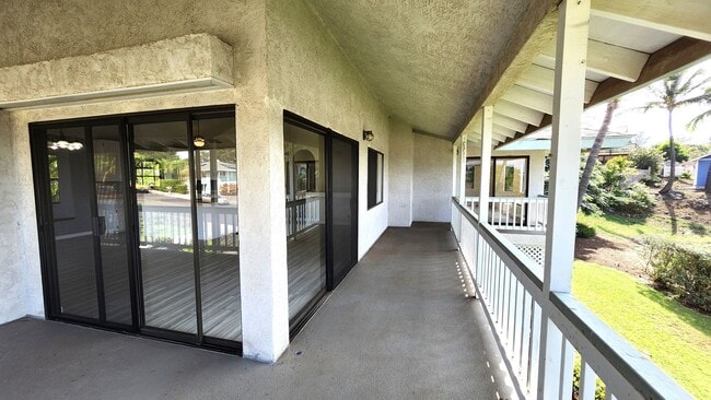 Building Photo - White, June K. (Waikoloa)