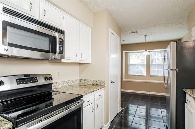 Building Photo - 4514 Rosegate Dr