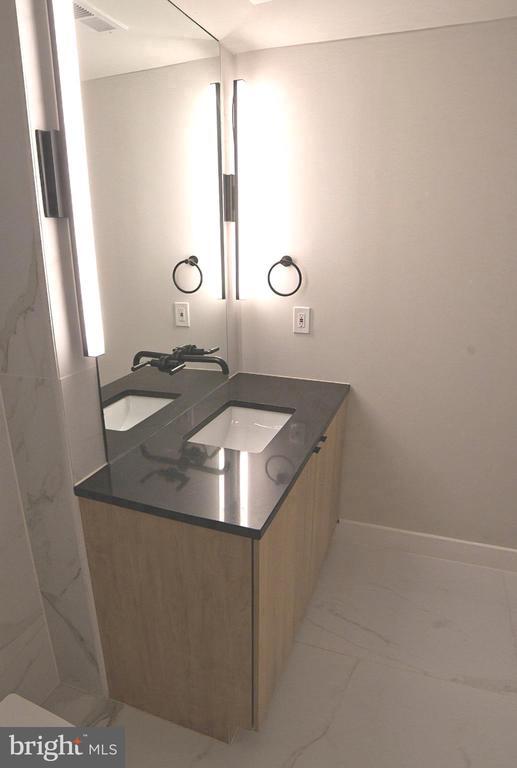 Building Photo - 1208 M St NW