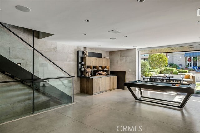 Building Photo - 121 25th St