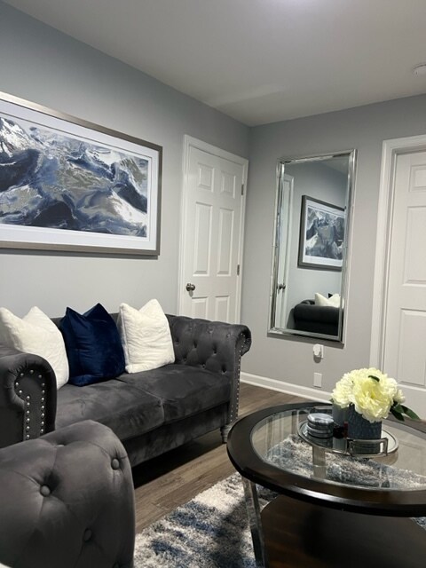 Primary Photo - 1719 Blair St