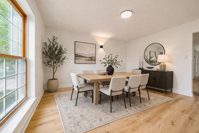 Building Photo - 7914 Oakington Dr