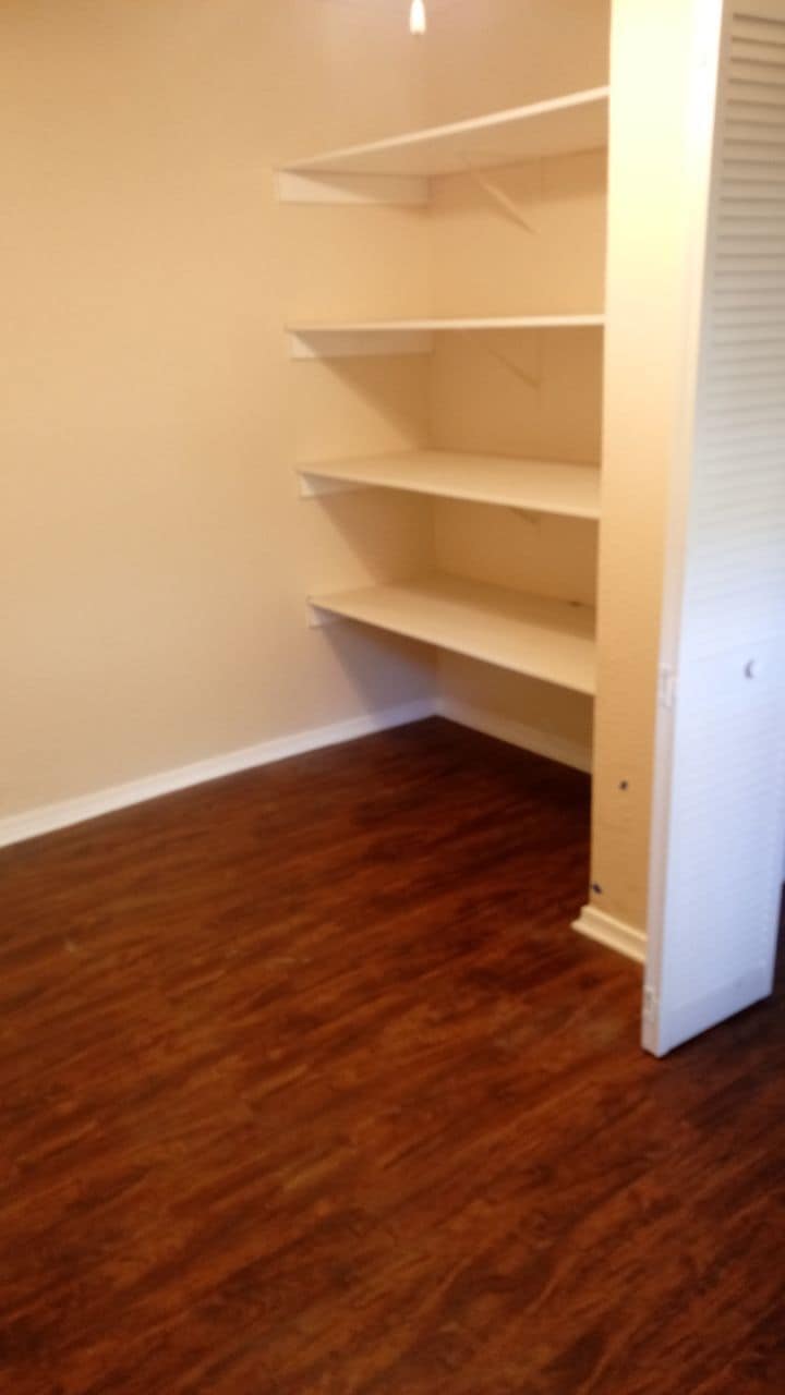 Building Photo - 210 W 14th St