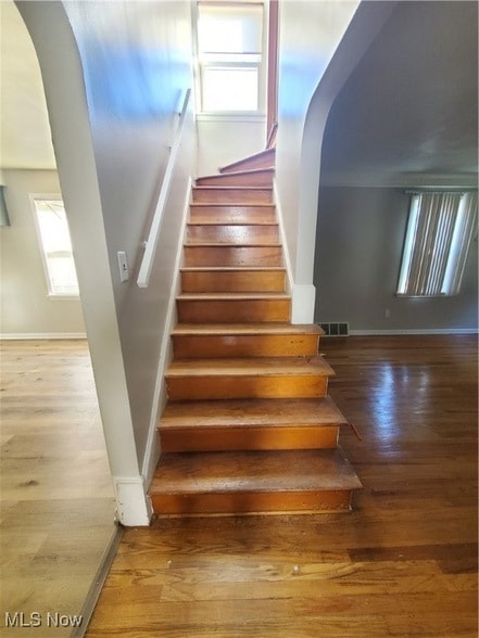 Building Photo - 4287 E 162nd St