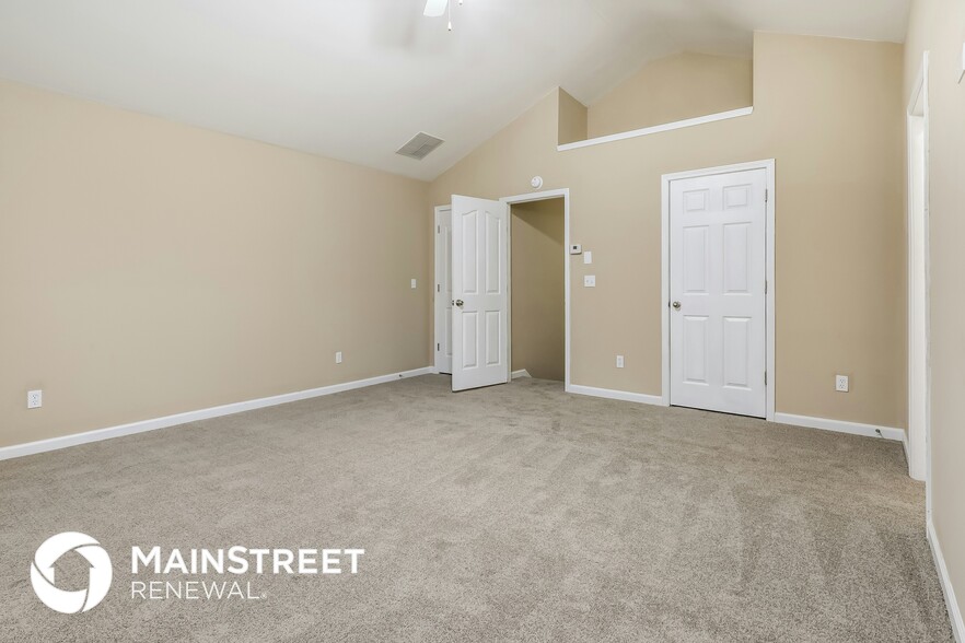 Building Photo - 1625 Yukon Ct
