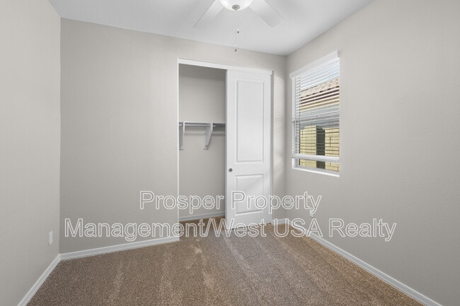 Building Photo - 24094 N 162nd Ln