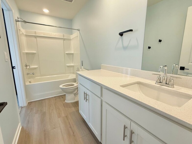 Building Photo - 3615 Shore Wood Ave