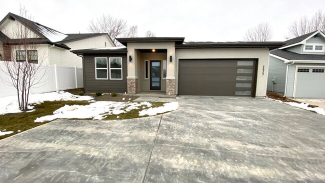 Building Photo - Beautiful Boise Home Available 8/21/26