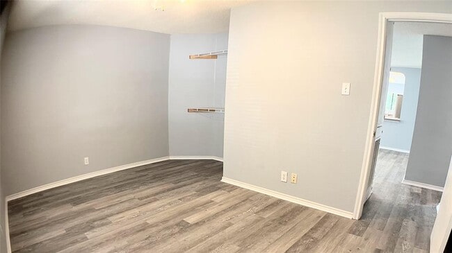 Building Photo - 3112 Settlement Dr