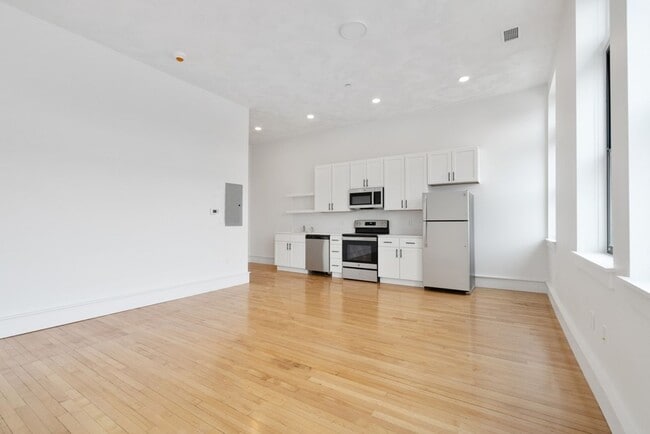 Interior Photo - Palace Apartments