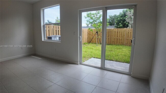 Building Photo - 35761 SW 178th Ct