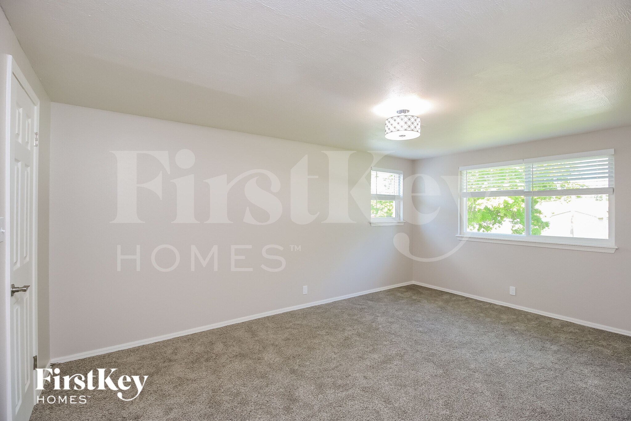 Building Photo - 743 Nancy Lynn Terrace