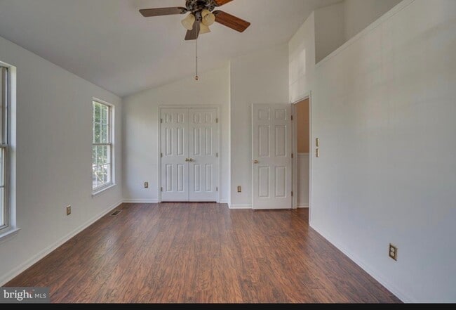 Building Photo - 16965 Monmouth Ct