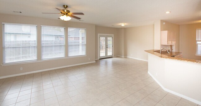 Building Photo - 1628 War Horse Ln