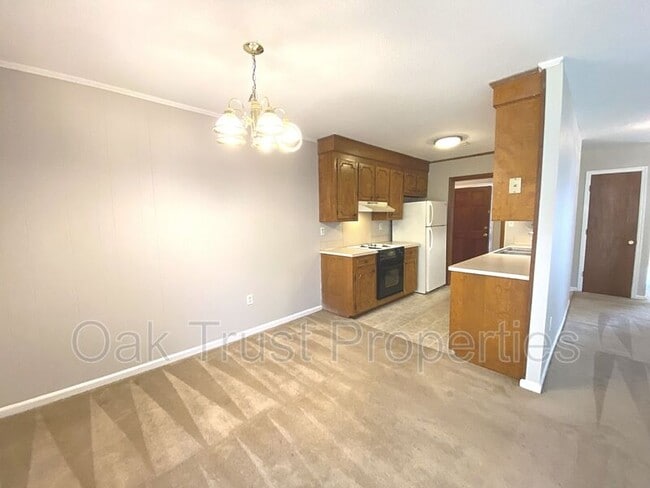 Building Photo - 4428 N Shirley Dr