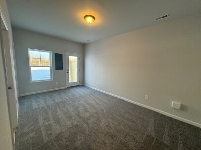 Building Photo - Coming Soon! Beautiful 4Bedroom 3 Bath Townhome with Full Snowden Bridge Amenities Included!