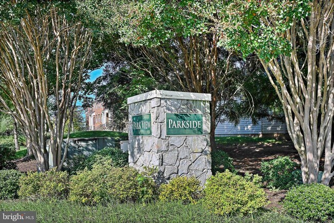 Building Photo - 2658 Logan Wood Dr