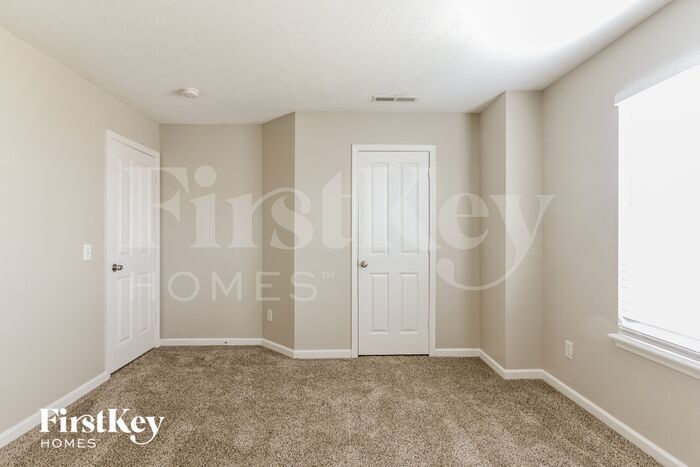 Building Photo - 3521 Ashgrove Dr