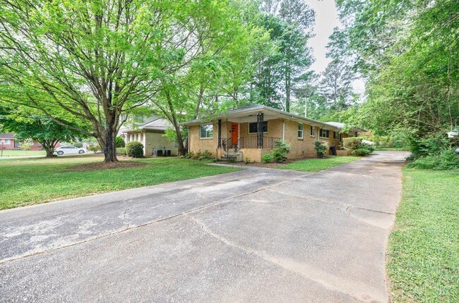 Building Photo - 119 Driftwood Pl