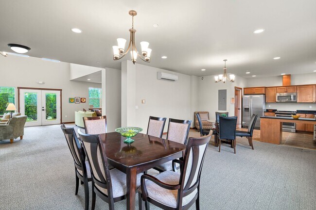 Building Photo - Beautiful Condo in Lynden