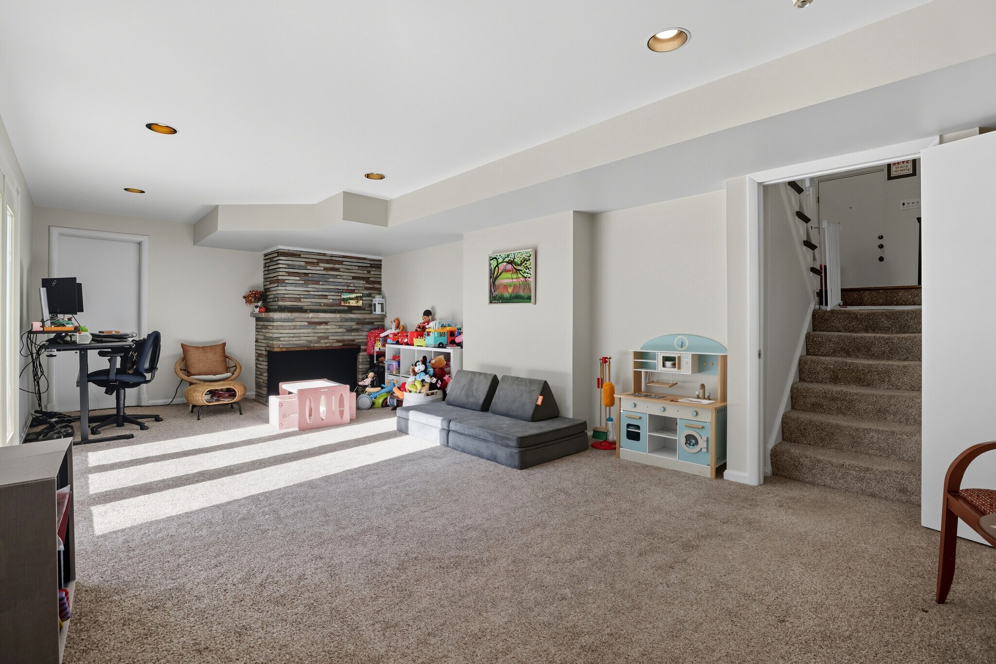 Building Photo - 9418 Balfour Dr