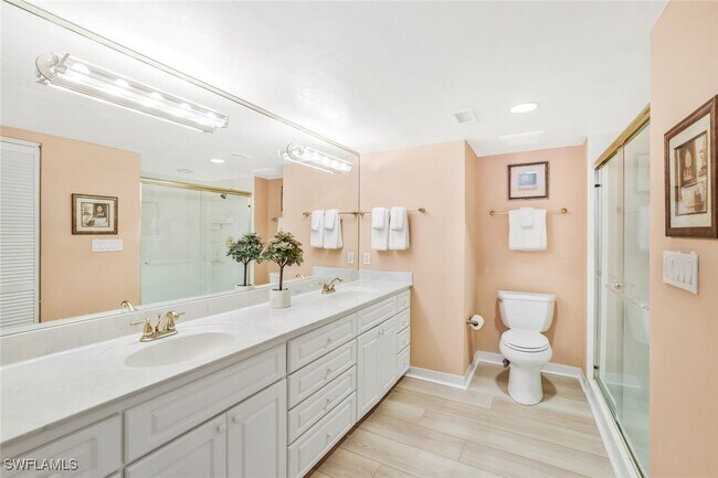 Building Photo - 1111 Wildwood Ln