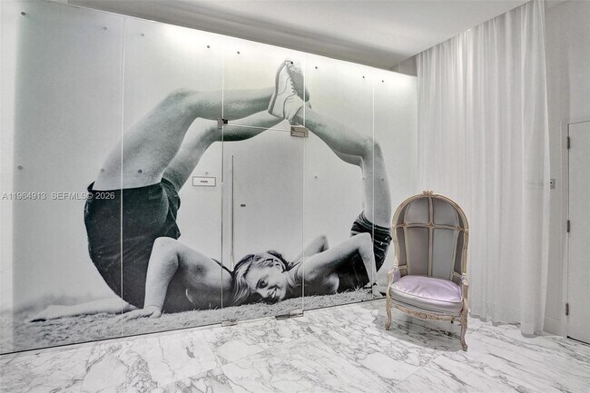 Building Photo - 465 Brickell Ave