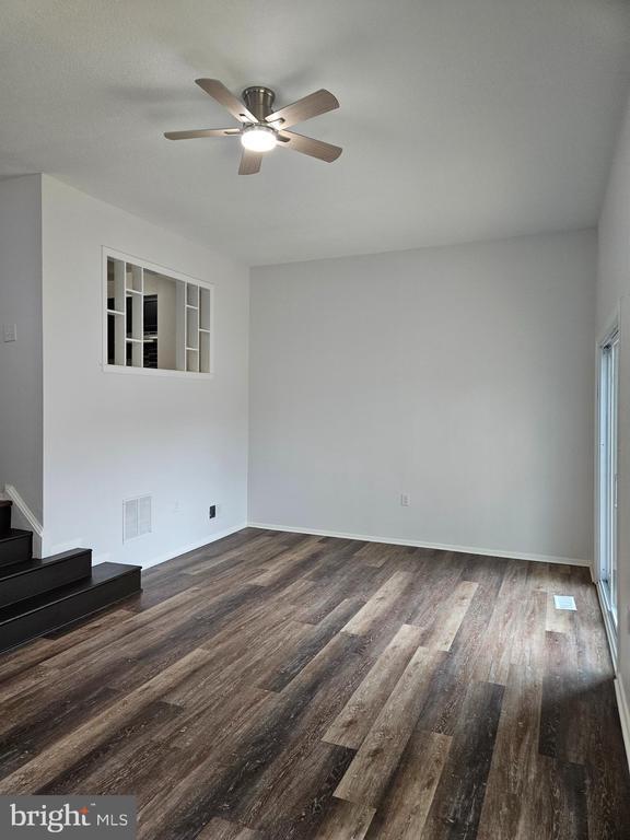Building Photo - 6322 Bentham Ct