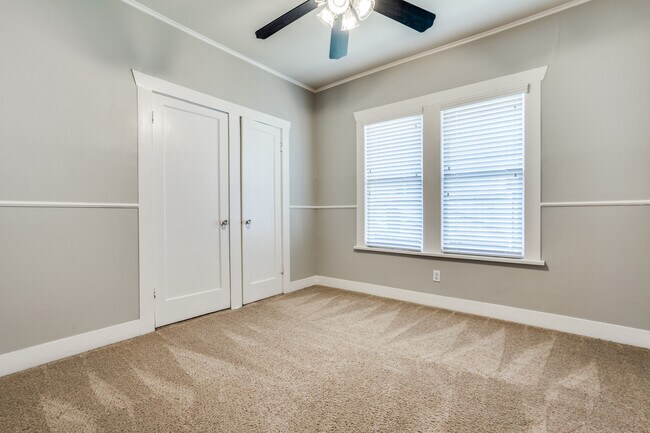 Building Photo - 3125 Lubbock Ave