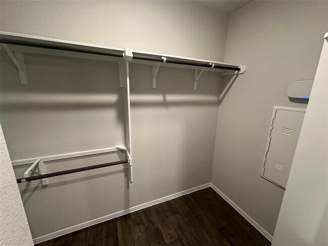 Building Photo - 2701 Derwent Dr