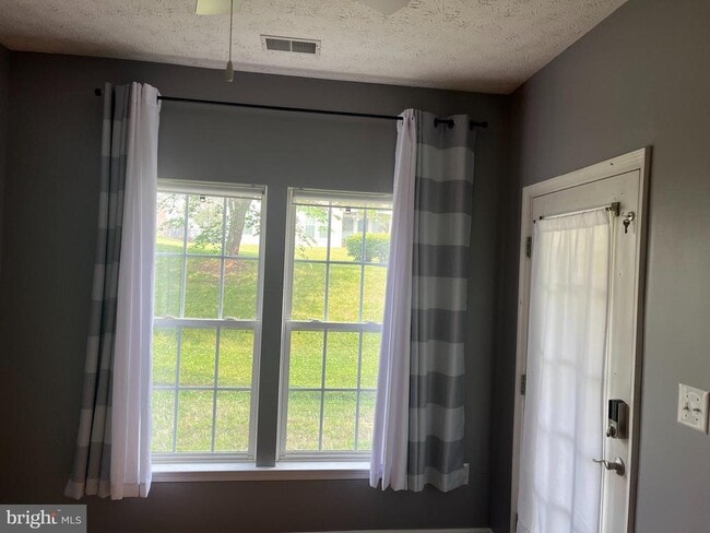 Building Photo - 2503 Amber Orchard Ct W