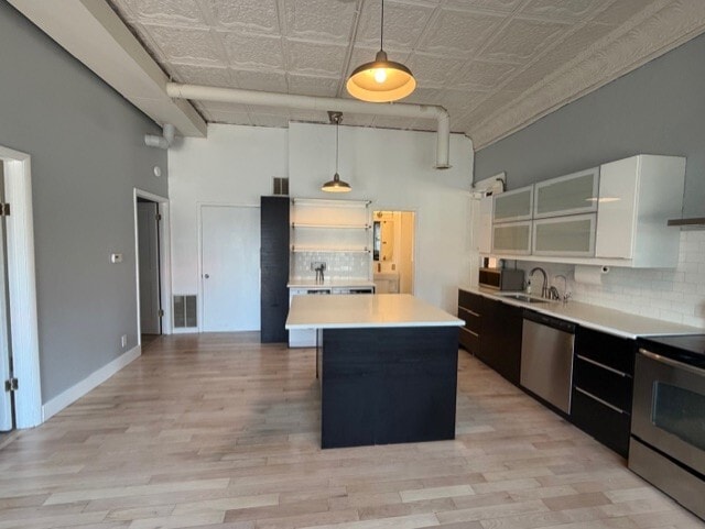 Building Photo - 701 Pierce St