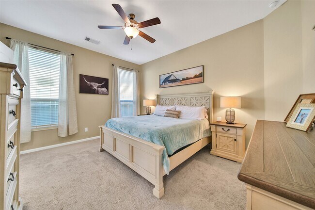 Building Photo - 120 Buckeye Dr