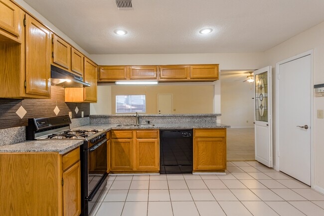 Building Photo - 9206 Towerstone Dr