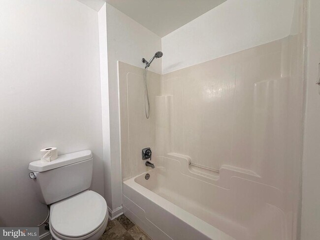 Building Photo - 9319 Devlins Grove Pl